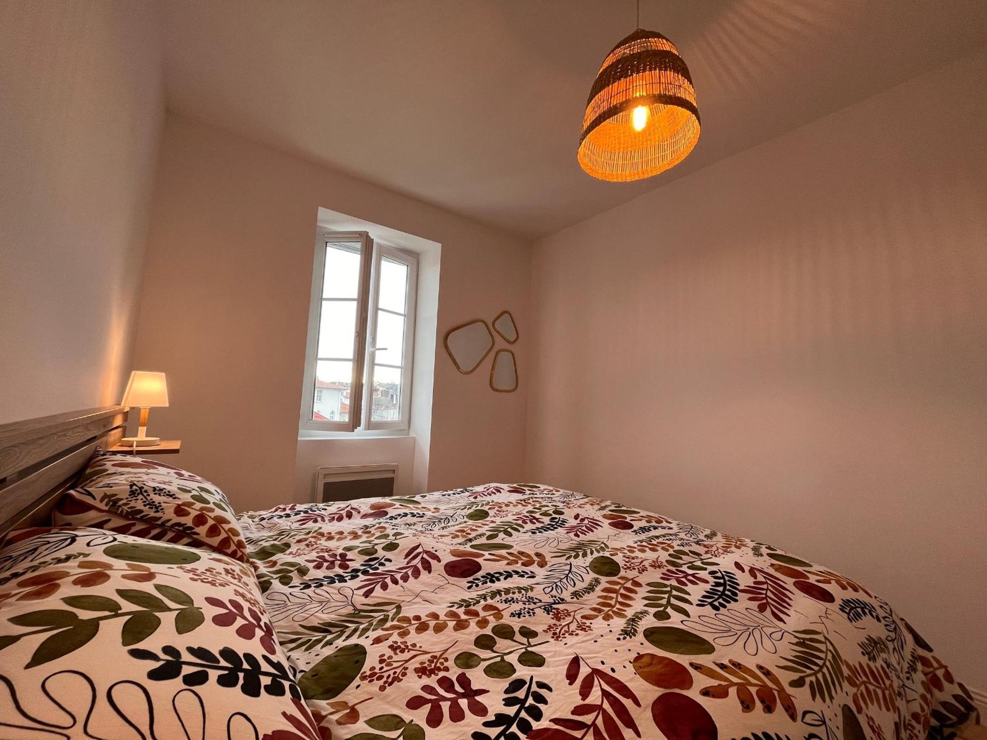 Appartement Lumineux 3 Pieces Pres Des Halles Et De La Plage, Wifi, Clim, Parkings Proches - Fr-1-239-910 Saint-Jean-de-Luz Kültér fotó